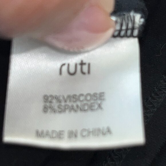 RUTI LBD LITTLE BLACK DRESS SLEEVELESS SCOOP NECK BODY CON MIDI TANK DRESS - 0 - Picture 8 of 9